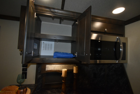 New 2026 Merhow Trailers Summit 8314 DA Horse Trailer