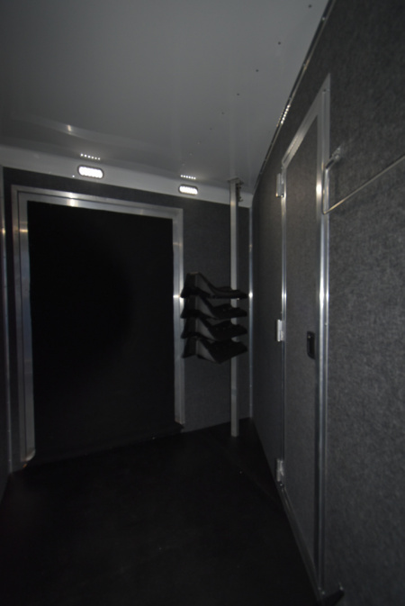 New 2026 Lakota Charger 81413 SR Horse Trailer