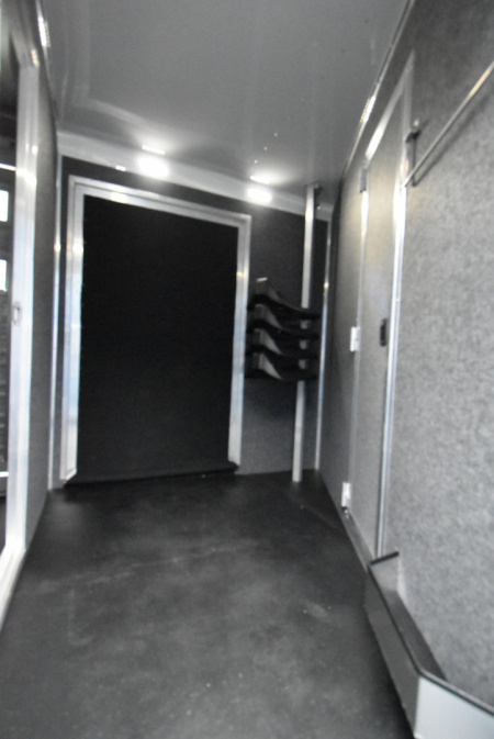 New 2026 Lakota Charger 81413 SR Horse Trailer