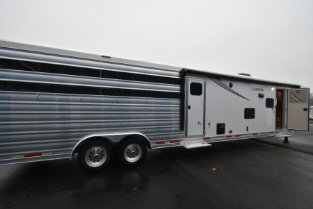 New 2026 Lakota Charger 81413 SR Horse Trailer