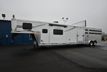 New 2026 Lakota Charger 81413 SR Horse Trailer