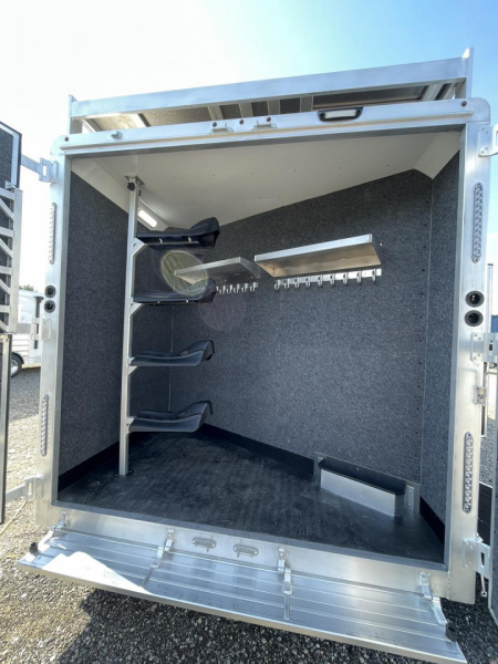 New 2026 Merhow Trailers 8416 BB Horse Trailer