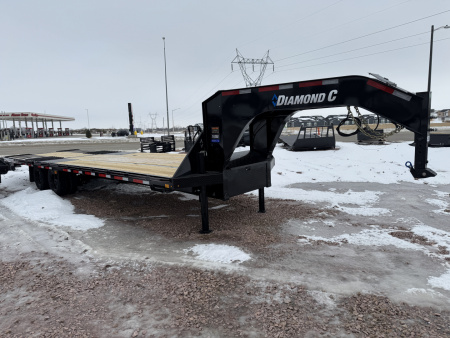 New 2026 Diamond C Trailers FMAX212HDT Deckover Trailer