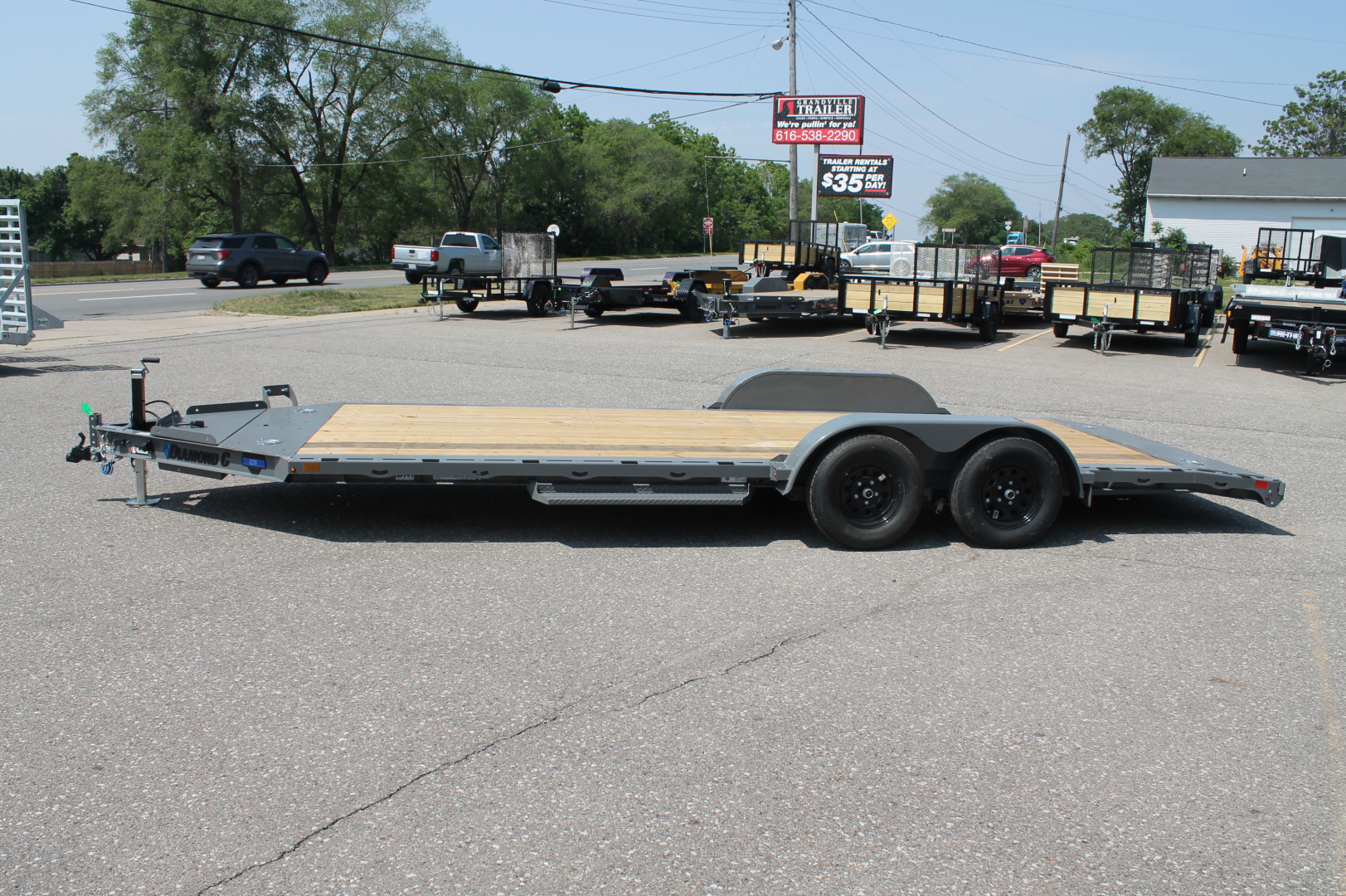 New 2025 Diamond C Trailers GTF235 20X83 Car Hauler