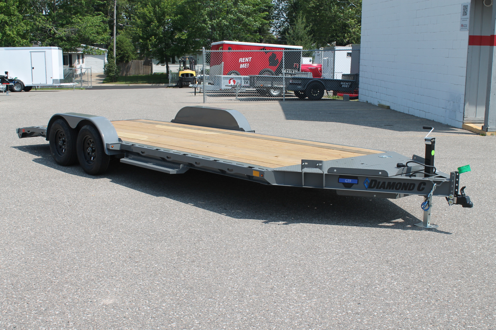 New 2025 Diamond C Trailers GTF235 20X83 Car Hauler