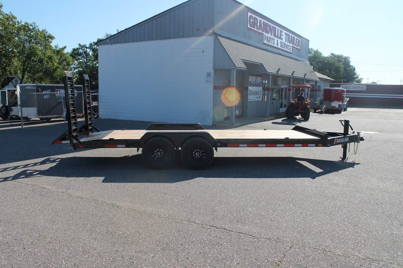 New 2025 Diamond C Trailers BASELINE HEQ207 20X82 Equipment Trailer
