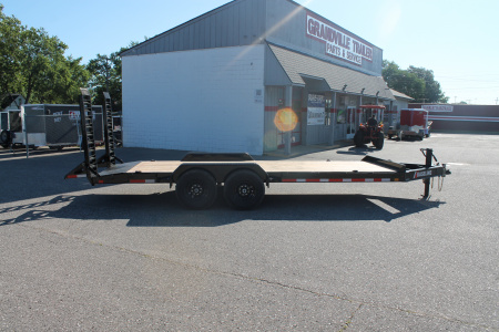 New 2025 Diamond C Trailers BASELINE HEQ207 20X82 Equipment Trailer