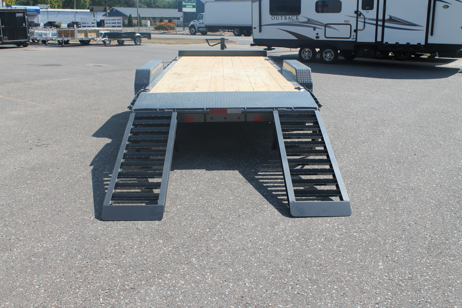 New 2025 Diamond C Trailers BASELINE HEQ208 22X82 Equipment Trailer