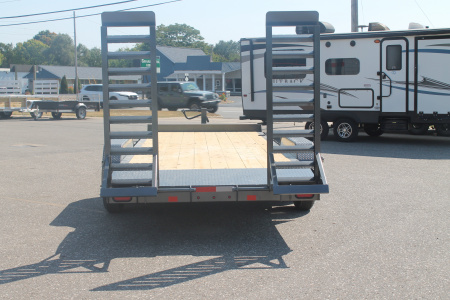 New 2025 Diamond C Trailers BASELINE HEQ208 22X82 Equipment Trailer