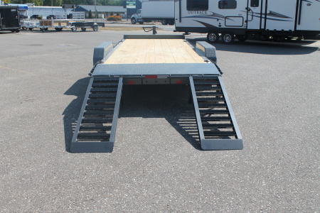 New 2025 Diamond C Trailers BASELINE HEQ208 22X82 Equipment Trailer