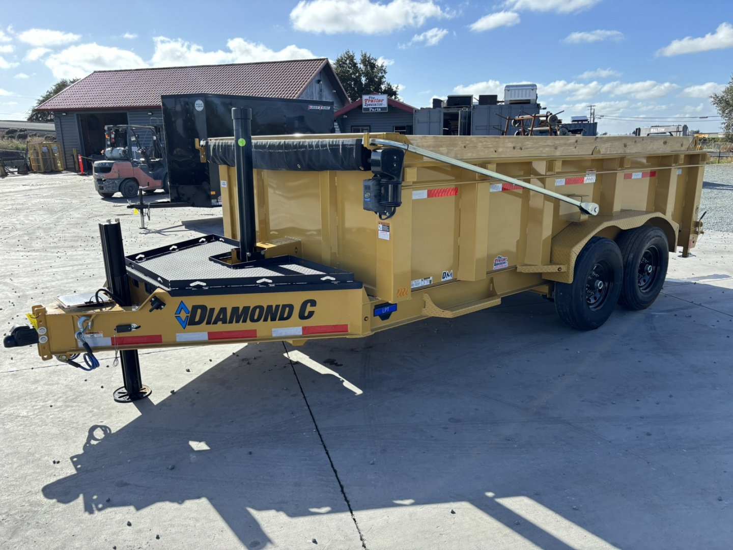 New 2026 Diamond C Trailers LPT207L14X82 P3 Dump Trailer