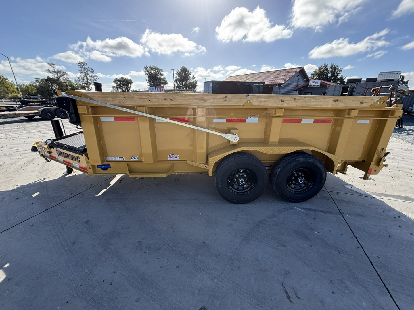 New 2026 Diamond C Trailers LPT207L14X82 P3 Dump Trailer
