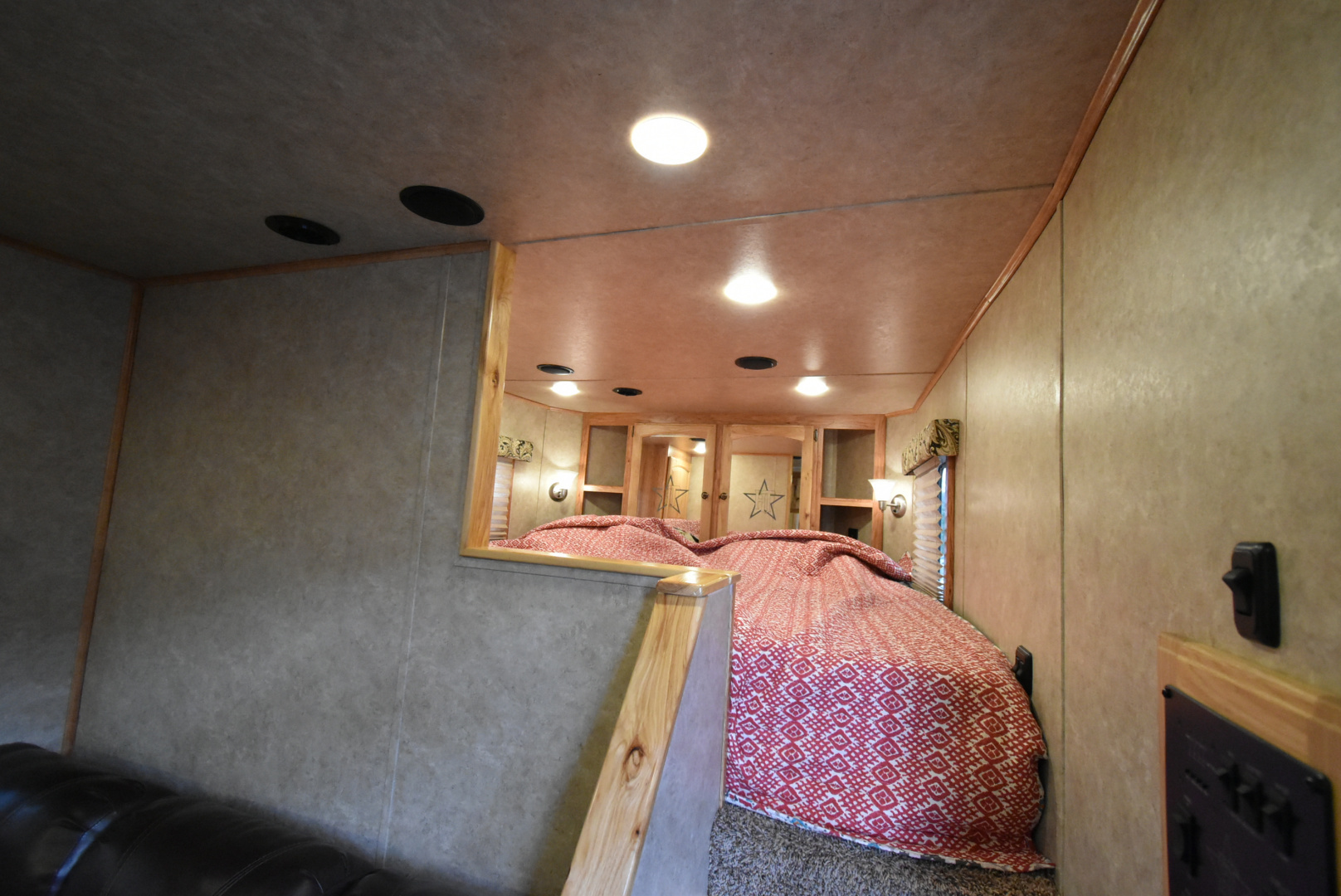 Used 2017 Hoosier 8313B Horse Trailer