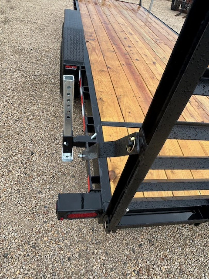 New 2026 Canada Trailers 22 FT Equipment Trailer GVWR: 15,120 LBS