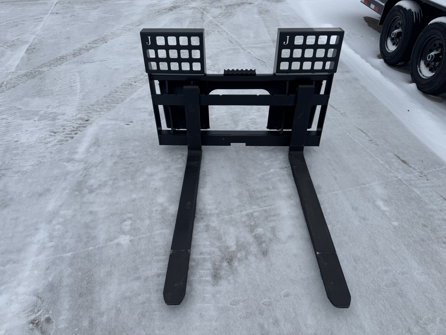 New 2026 Jenkins Iron and Steel Pallet Forks Attachment