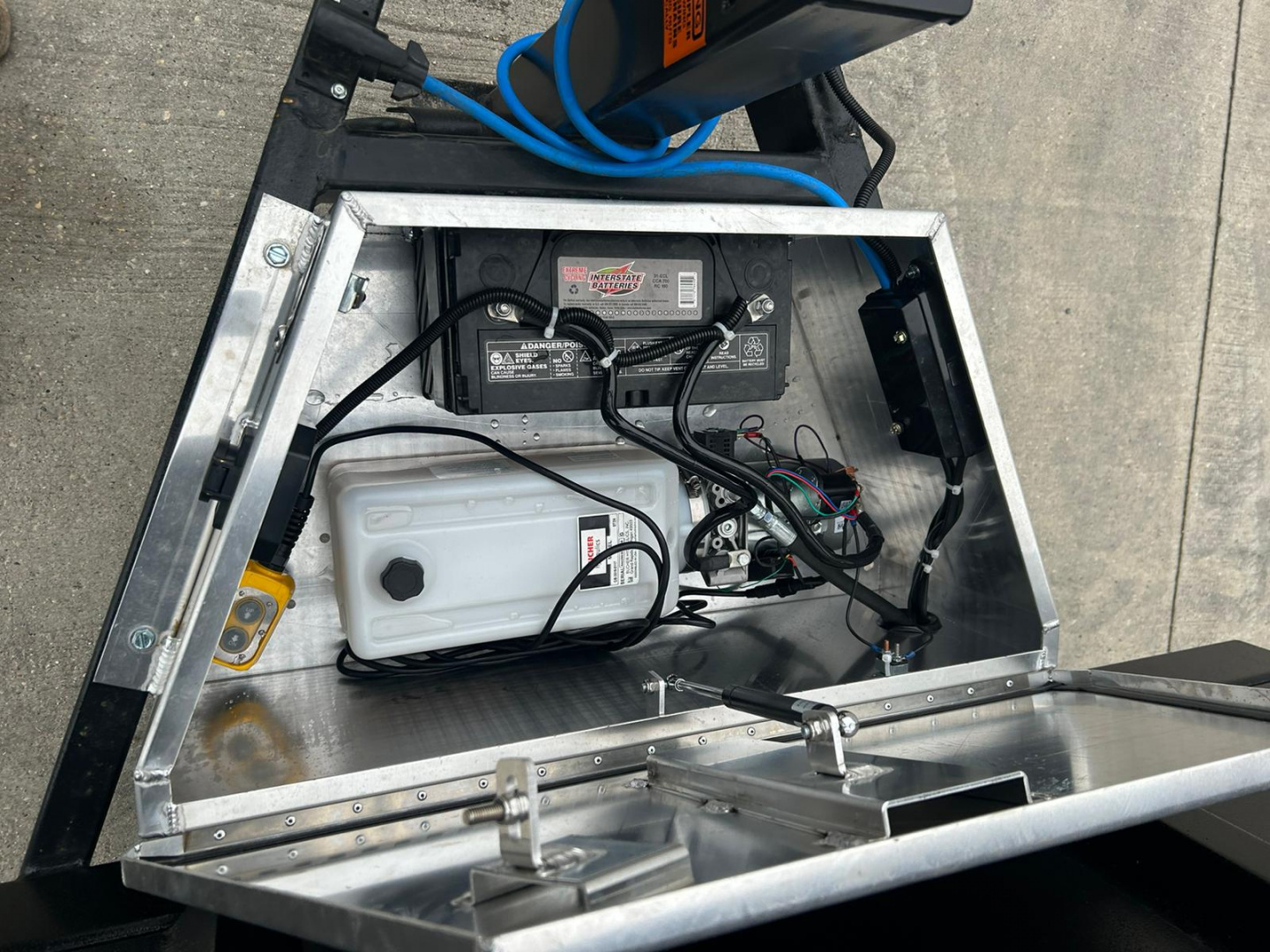 New 2026 Canada Trailers 6'X12' Dump Trailer GVWR: 9,900 LBS