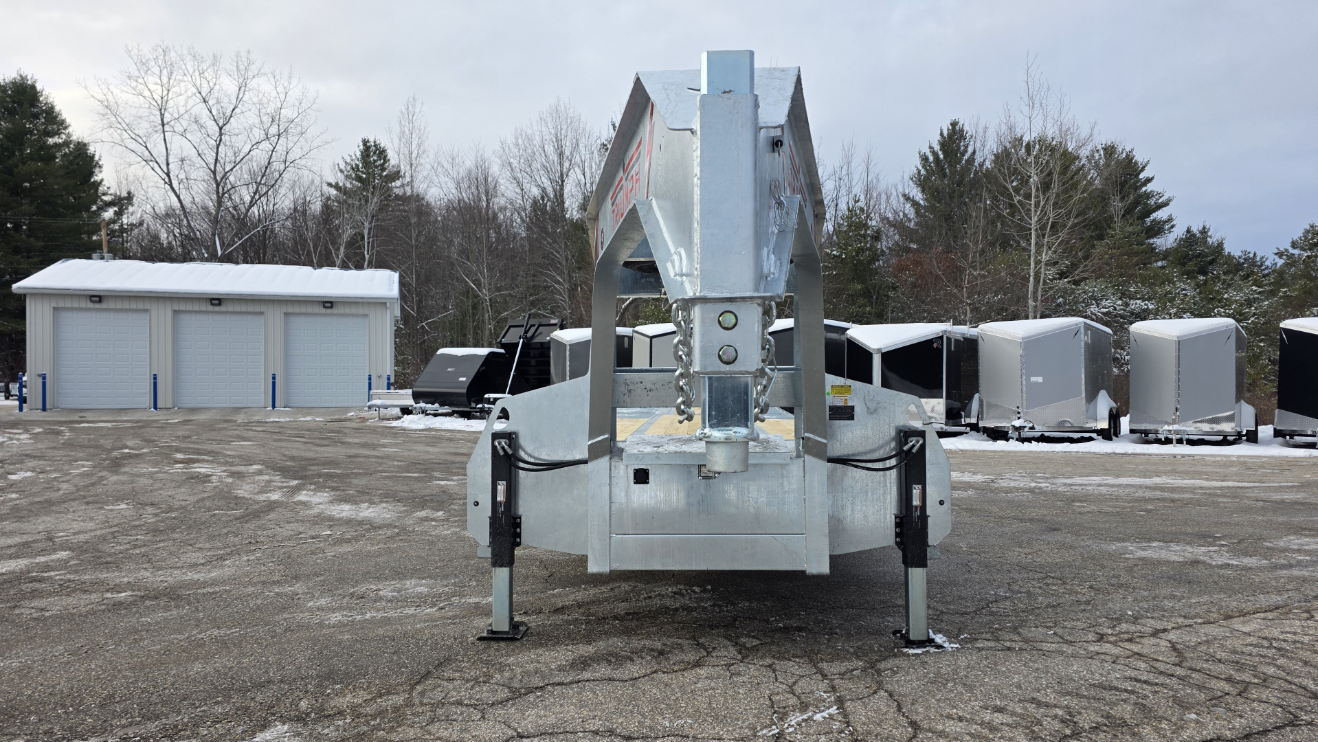 New 102X35 GALVANIZED 23' STATIONARY + 12' BEAVERTAIL GOOSENECK DECKOVER 16K AXLE POWER BEAVERTAIL 2026 TRIUMPH