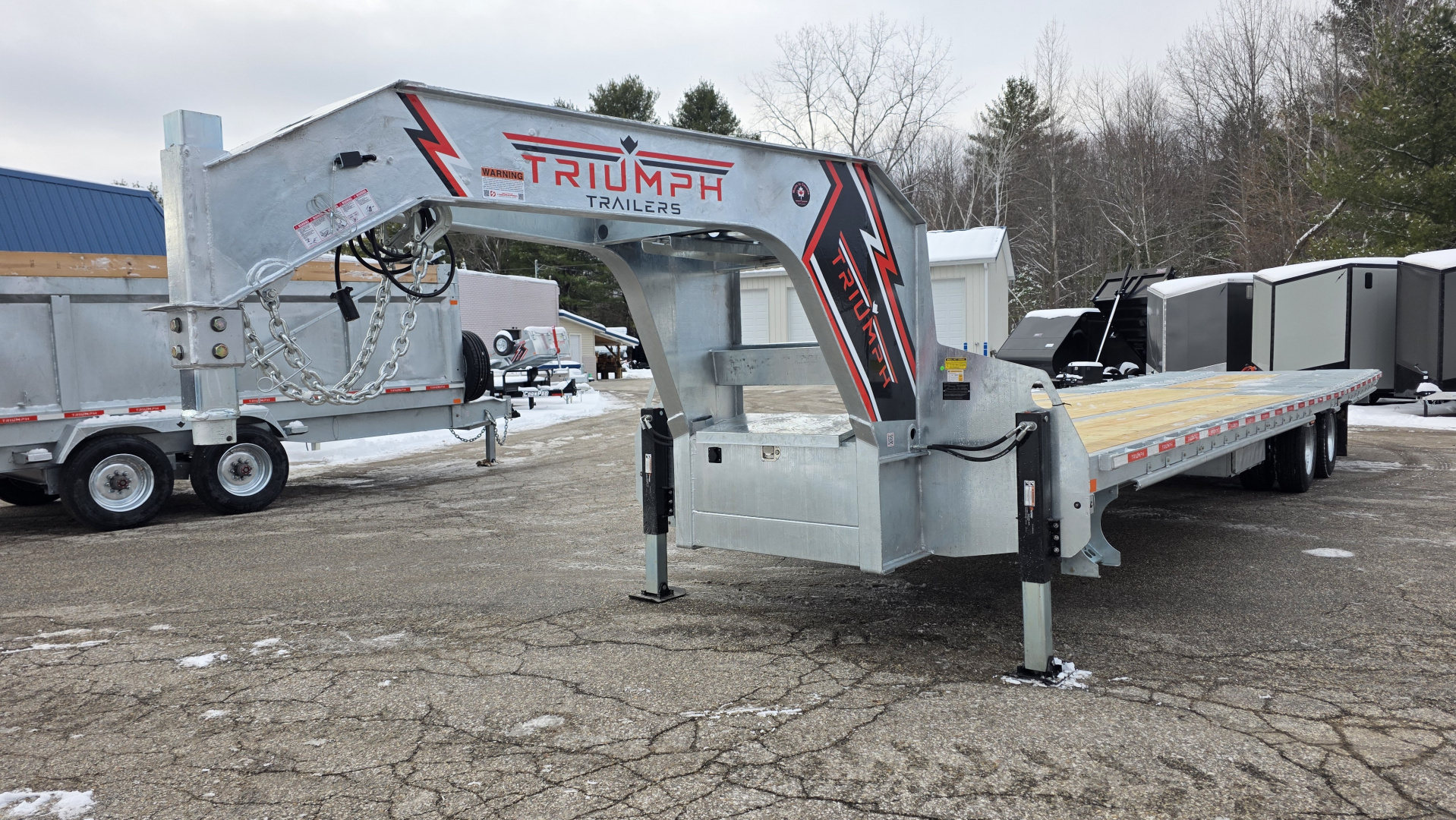 New 102X35 GALVANIZED 23' STATIONARY + 12' BEAVERTAIL GOOSENECK DECKOVER 16K AXLE POWER BEAVERTAIL 2026 TRIUMPH