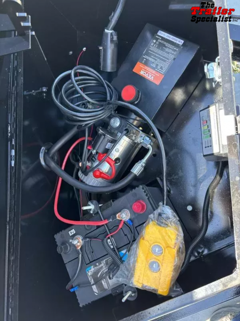 New 2025 Five Star Trailers DT68293 D7 P4 	 Dump Trailer