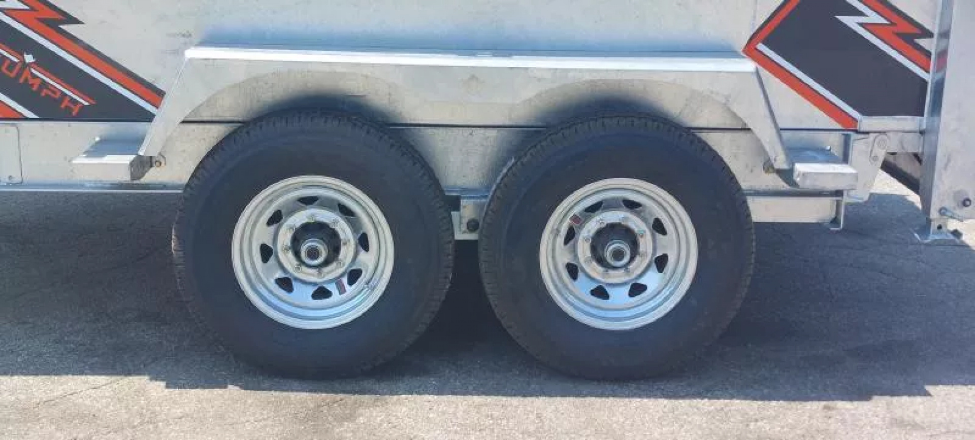 New 82" X 12 GALVANIZED DUMP 7 K AXLES 2025 TRIUMPH 5 YEAR WARRANTY