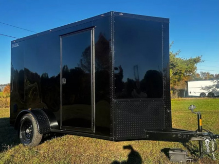 New 2026 Luxe 6X10 -Enclosed Trailer -3500LB Single Axle -Black Poly - Blackout