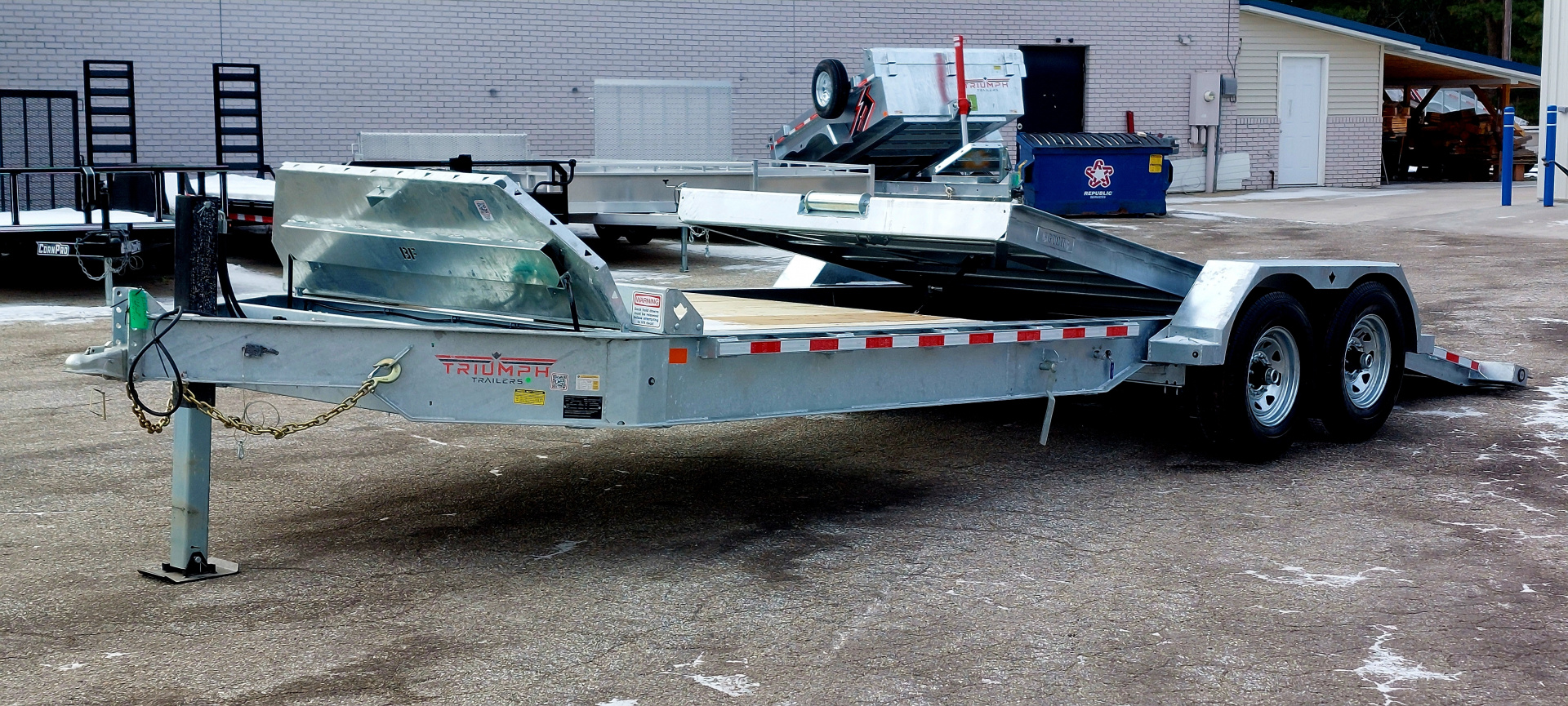 New 82X16 GALVANIZED GRAVITY TILT 7 K AXLES POWER JACKS ALSO AVAILABLE W/OUT POWER JACKS 2026 TRUMPH