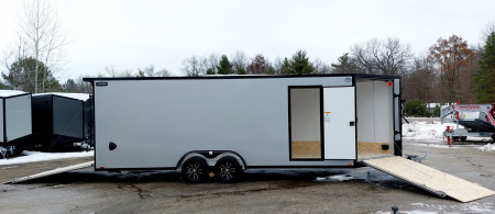 New 7.5' X 22 ' SNOWMOBILE ENCLOSED 22'BOX + 5' V-NOSE EZ FLEX ALL ALUMINUM POLYCOR EXTERIOR 2026 LIGHTNING