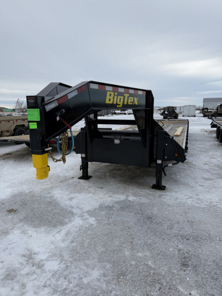 New 2025 BIG TEX TRAILERS 25GN-35D5A Disc Brakes Flatbed Trailer