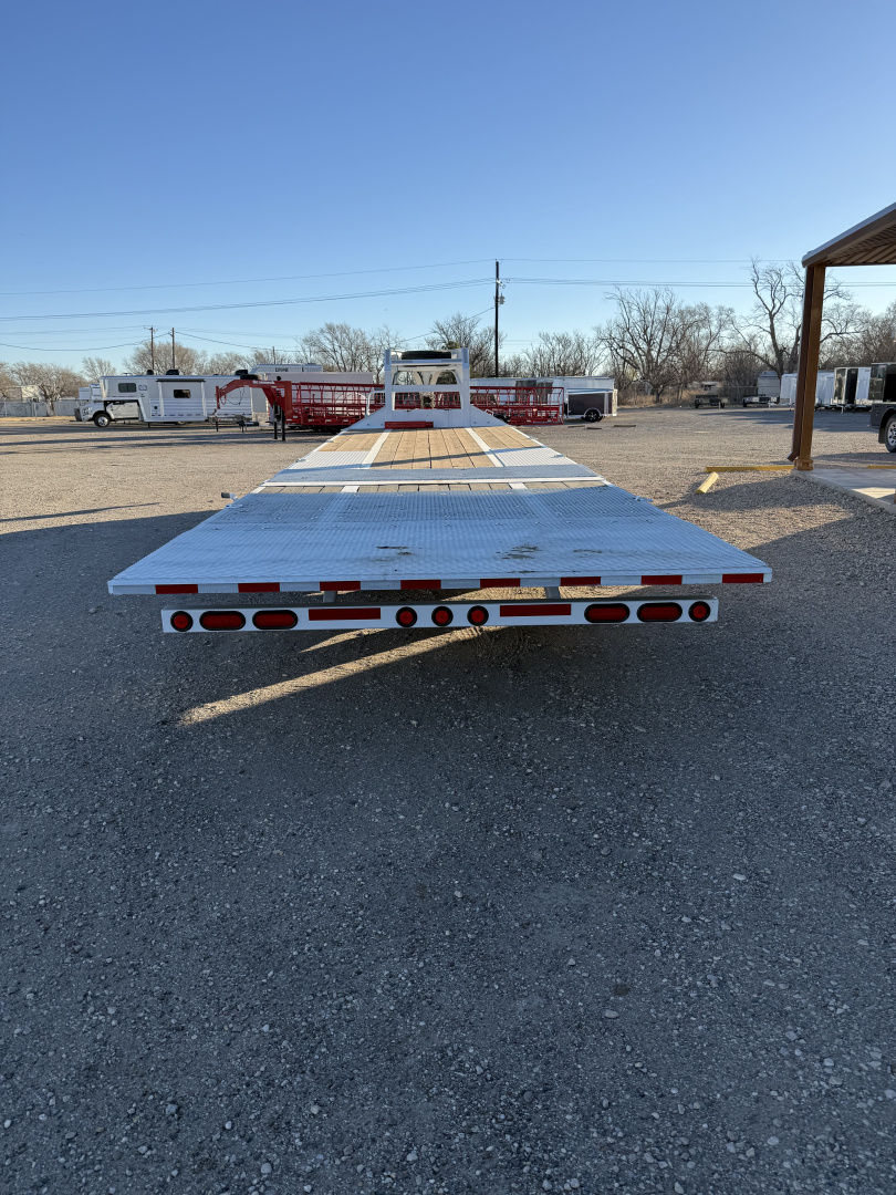 Used 2023 PJ Trailers HYDRUALIC DOVETAIL FLATBED