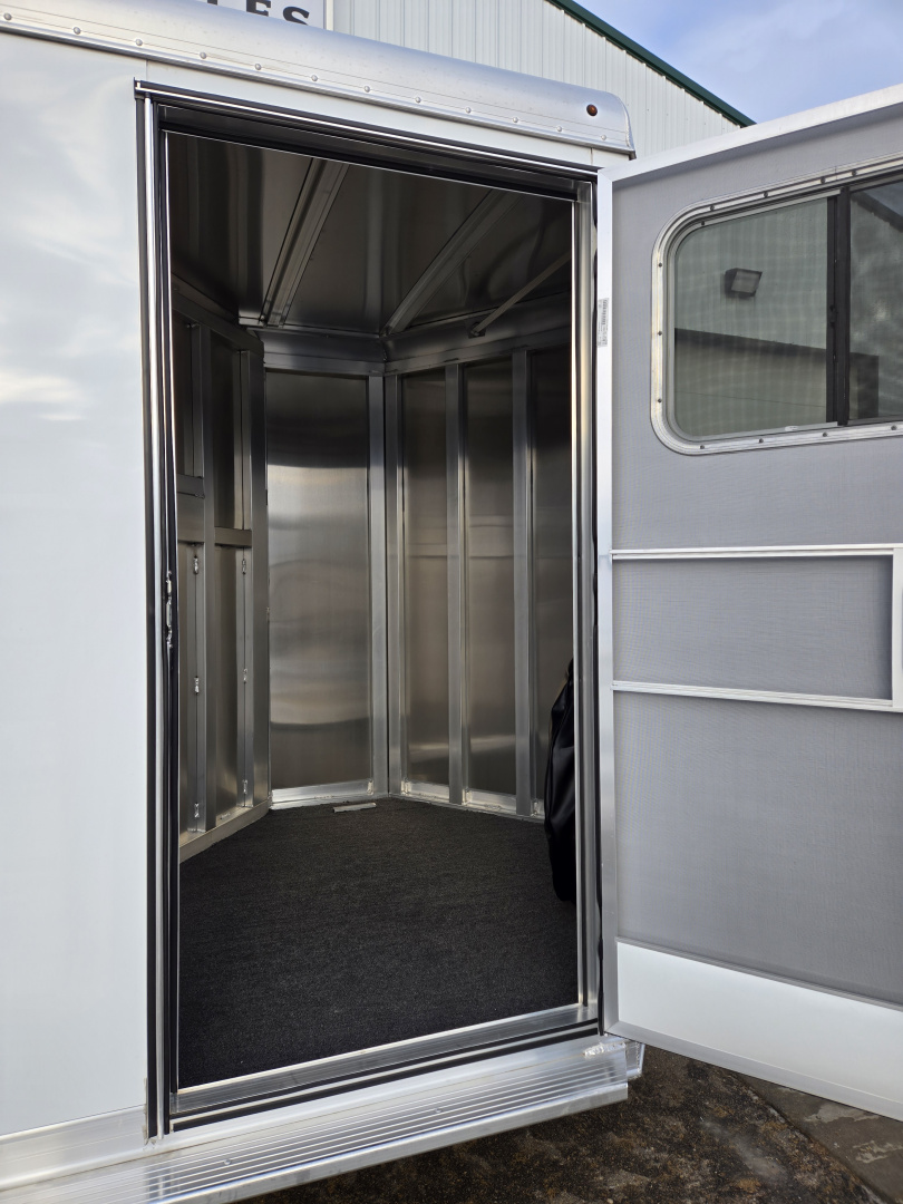 New 2026 Featherlite 2 Horse Trailer 9400