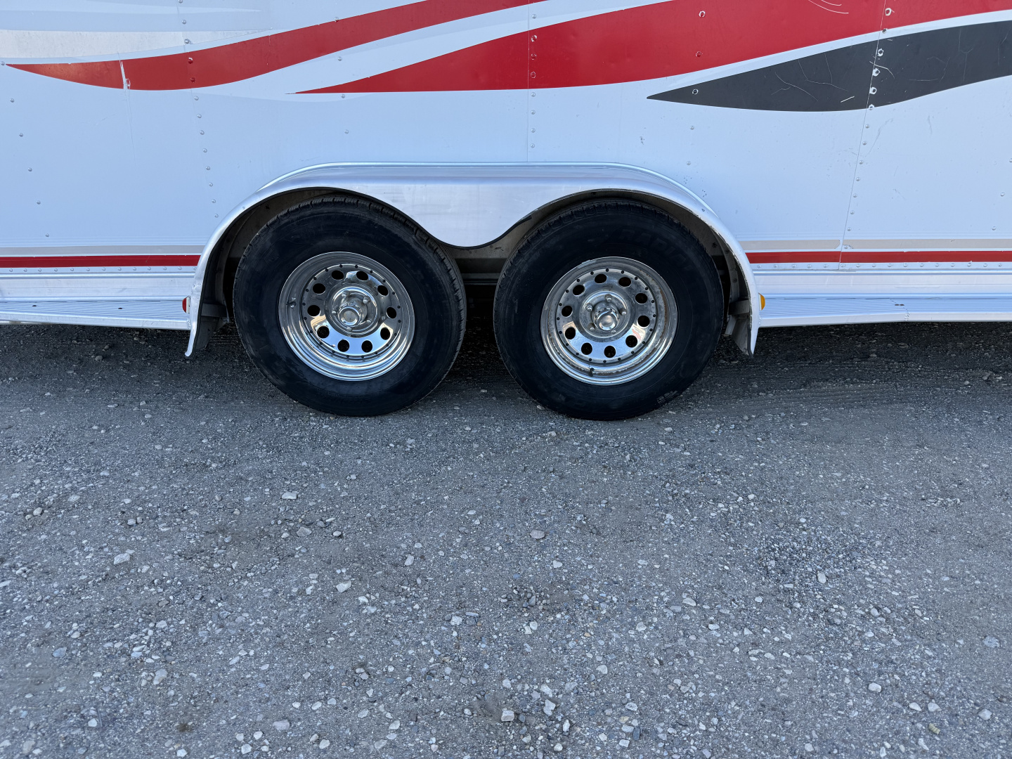 Used 1999 Featherlite Trailers 3 HORSE BUMPER PULL Horse Trailer