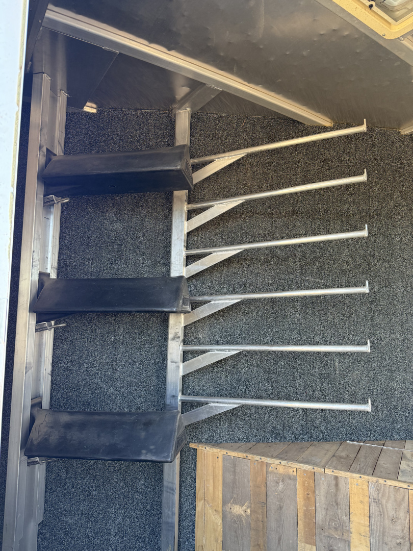 Used 1999 Featherlite Trailers 3 HORSE BUMPER PULL Horse Trailer