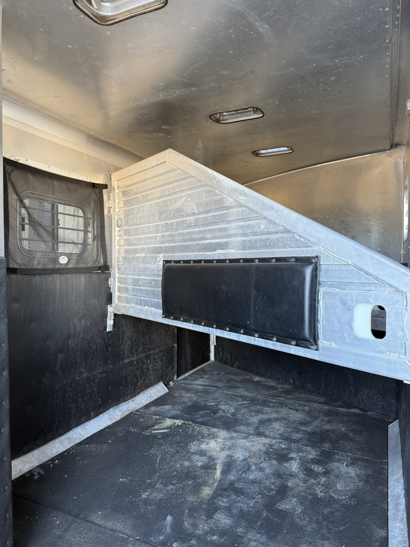 Used 1999 Featherlite Trailers 3 HORSE BUMPER PULL Horse Trailer