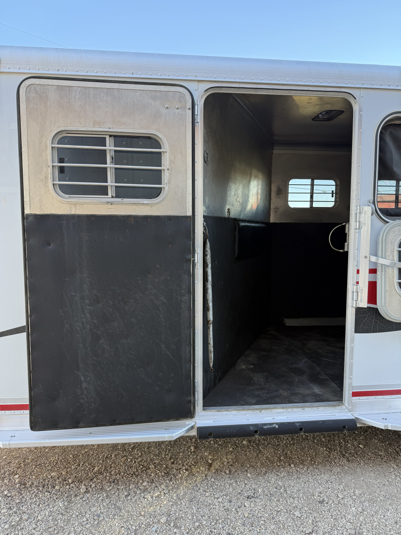 Used 1999 Featherlite Trailers 3 HORSE BUMPER PULL Horse Trailer