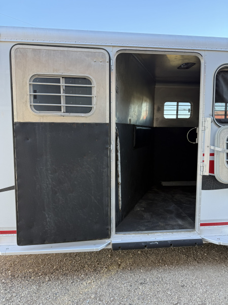 Used 1999 Featherlite Trailers 3 HORSE BUMPER PULL Horse Trailer