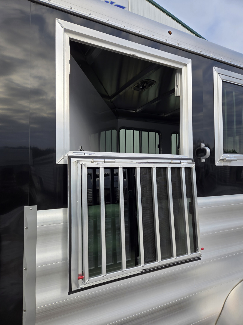 New 2026 Featherlite 2 Horse Trailer 9400