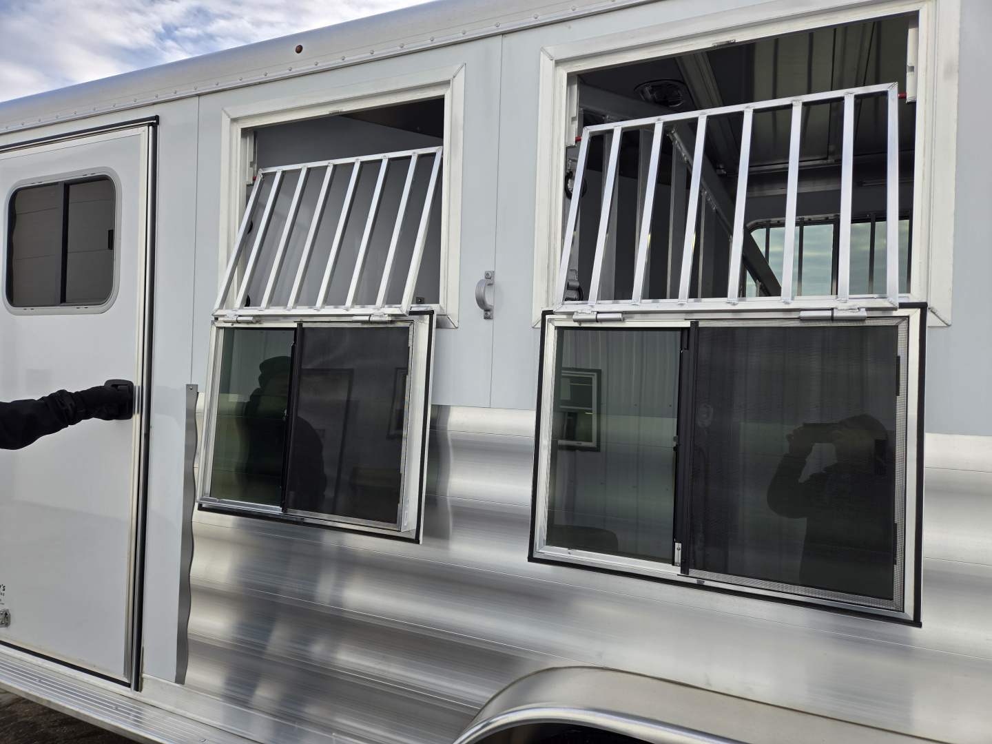 New 2026 Featherlite Trailers 9400 Horse Trailer