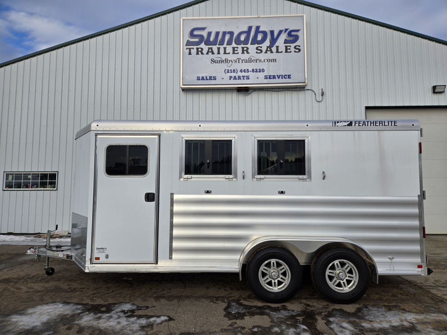 New 2026 Featherlite Trailers 9400 Horse Trailer