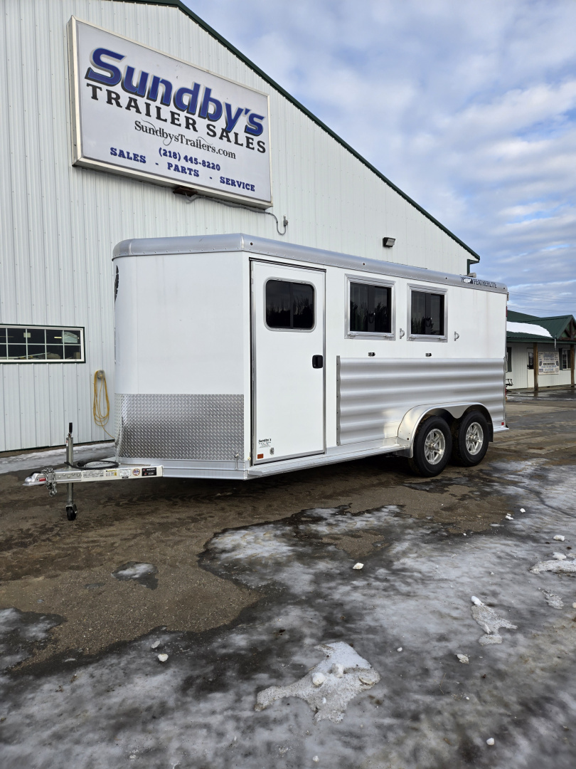 New 2026 Featherlite Trailers 9400 Horse Trailer