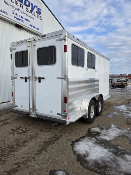 New 2026 Featherlite Trailers 9400 Horse Trailer