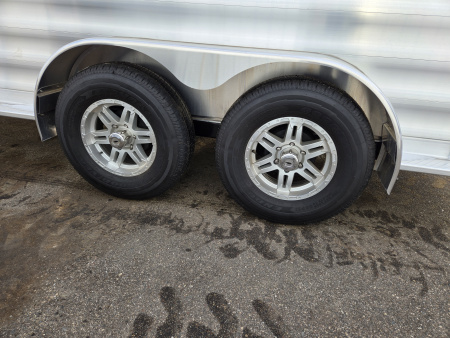 New 2026 Featherlite Trailers 9400 Horse Trailer