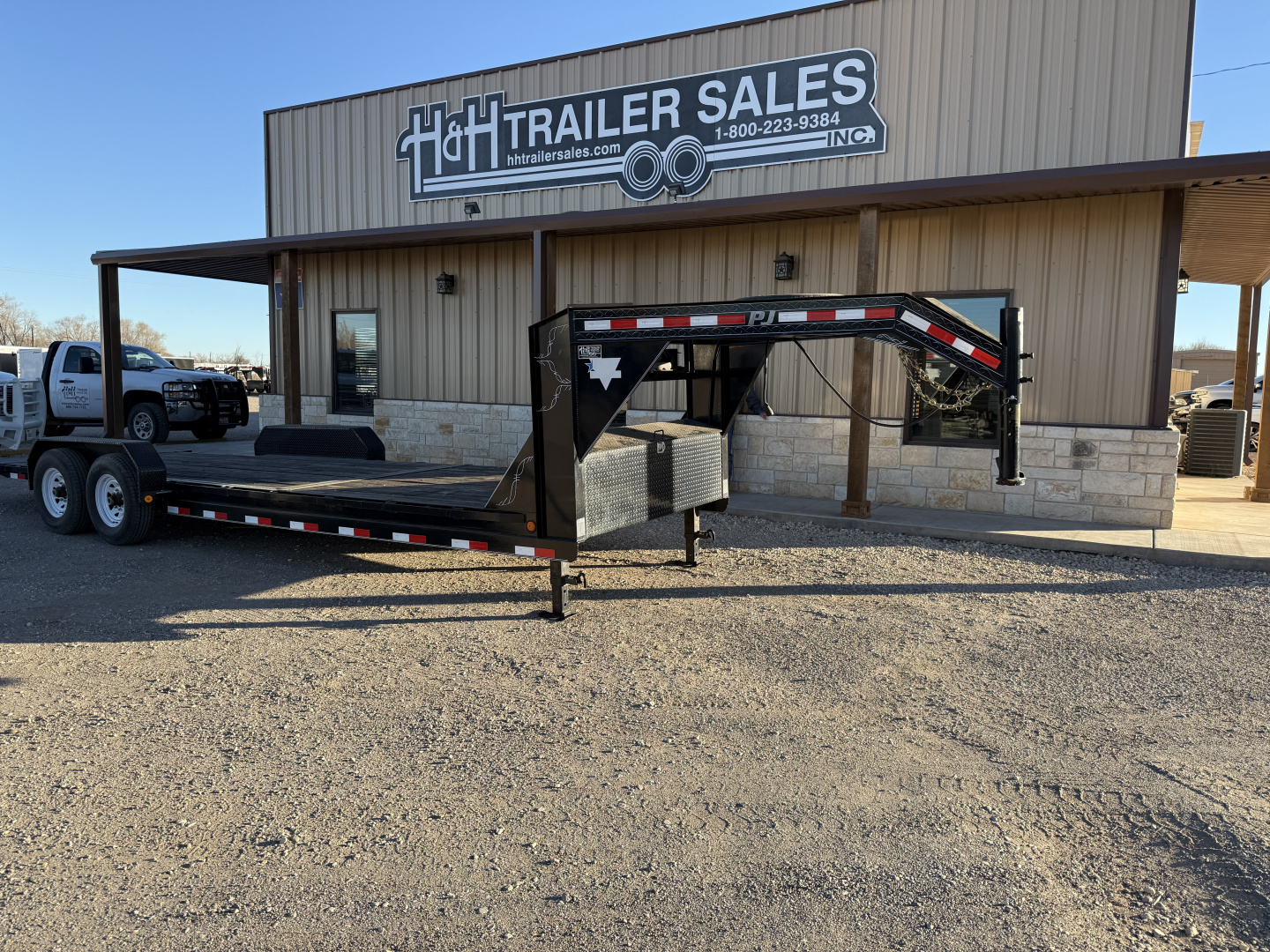 Used 2012 PJ Trailers GOOSENECK TILT Tilt Trailer