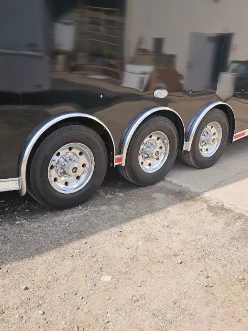 New 2025 United Trailers USH-8.526TR80 Stacker