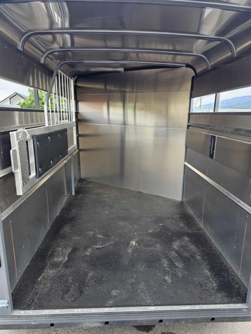 New 2025 Maverick 2 Horse Trailer