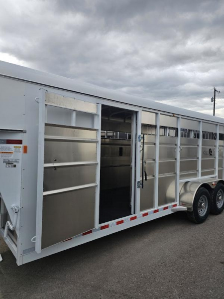 New 2025 Maverick 4 Horse Gooseneck Trailer