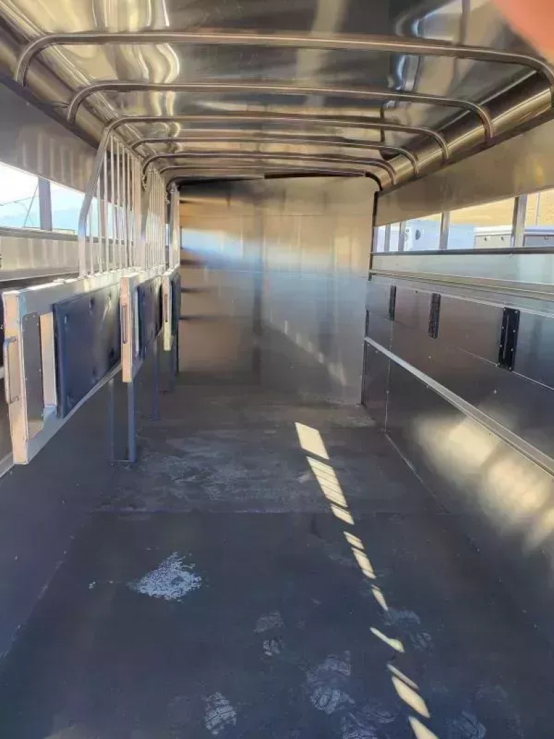 New 2026 Maverick 4 Horse Trailer