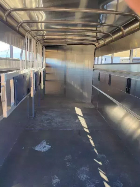 New 2026 Maverick 4 Horse Trailer