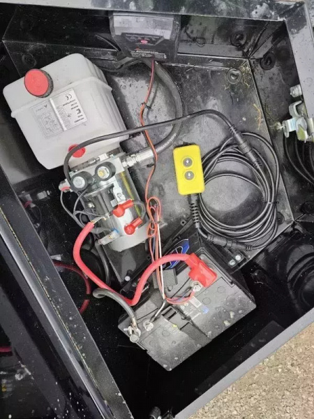 New 2026 Iron Bull 83x24 21k Tilt Deck Trailer