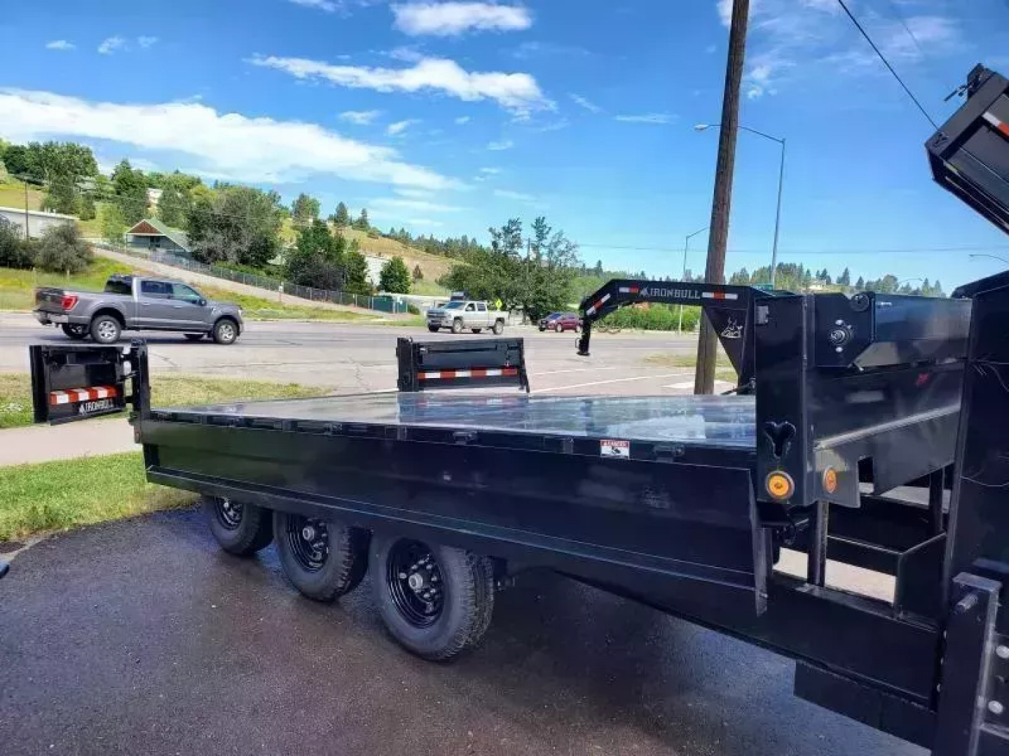 New 2026 Iron Bull 96"x16' 21k Deckover Gooseneck Dump Trailer