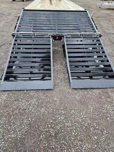 New 2026 Iron Bull 28' 21k Deckover Gooseneck Trailer